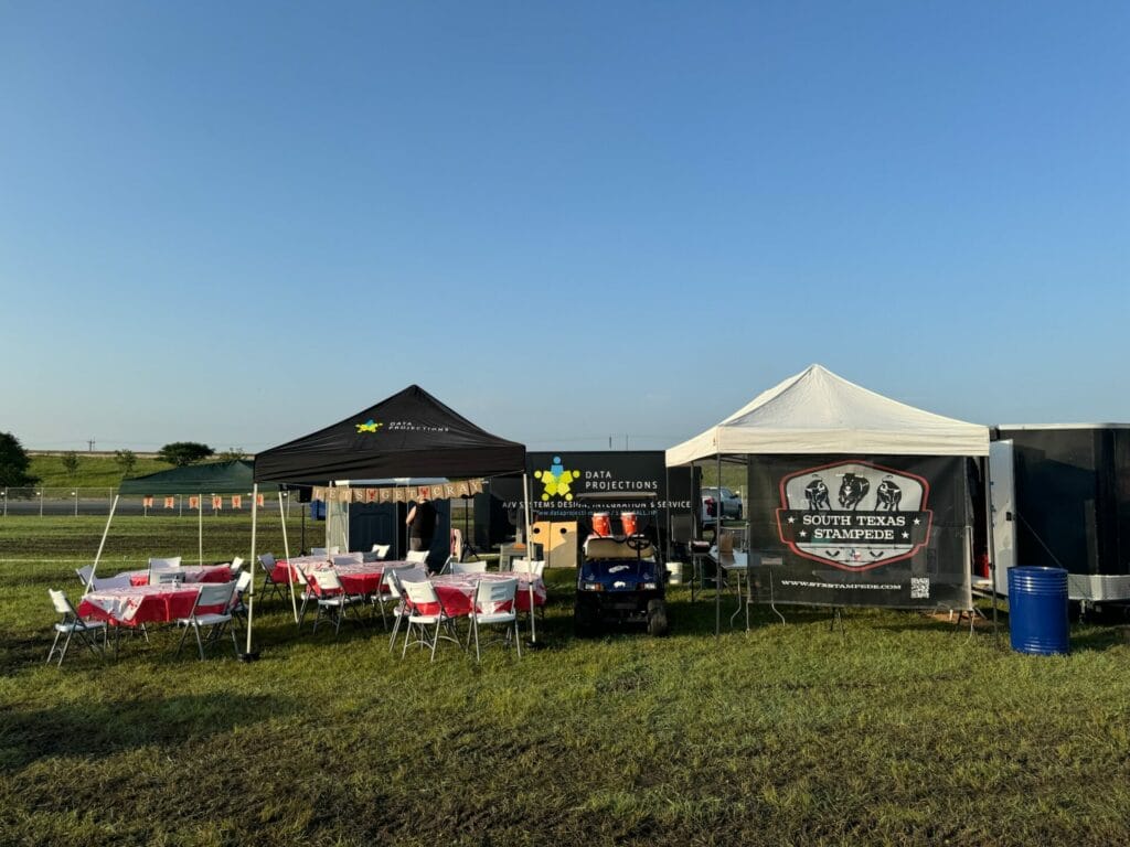 A Flavorful Partnership: STS and Data Projections at the Big Crawfish Bash 8 Data Projections and South Texas Stampede Setup